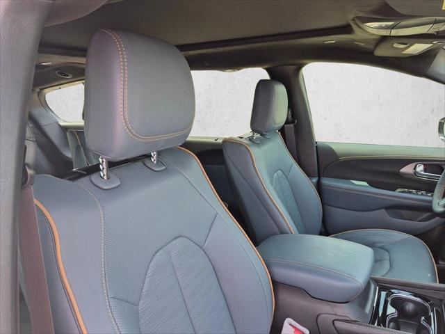 2027 Chrysler Pacifica Pinnacle
