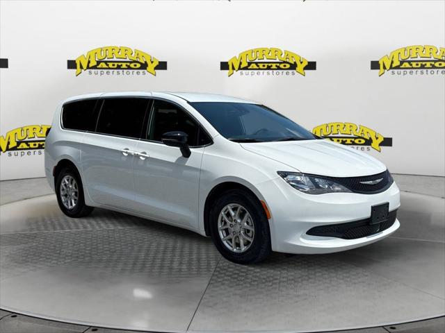 2027 Chrysler Pacifica LX