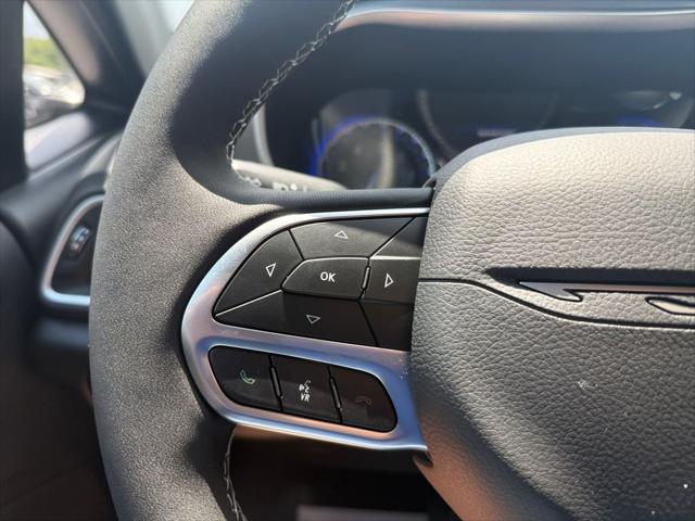 2027 Chrysler Pacifica LX