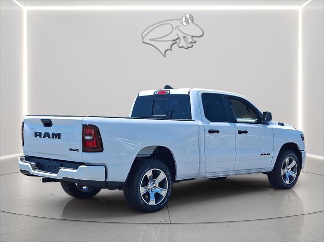 2026 RAM Ram 1500 RAM 1500 EXPRESS QUAD CAB 4X4 64 BOX