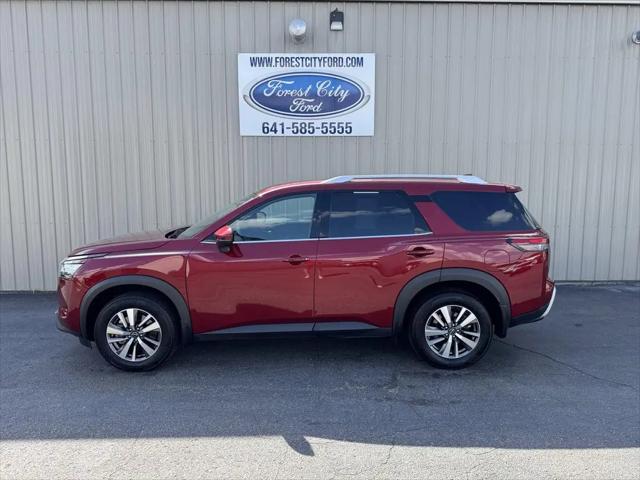 2024 Nissan Pathfinder SL 4WD for sale in Forest City, IA
