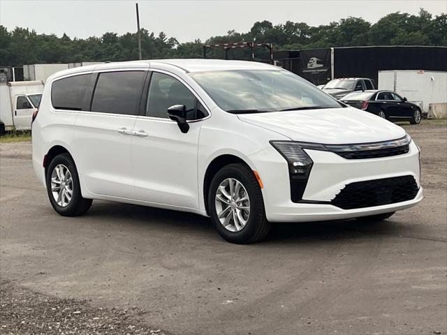 2027 Chrysler Pacifica PACIFICA SELECT AWD