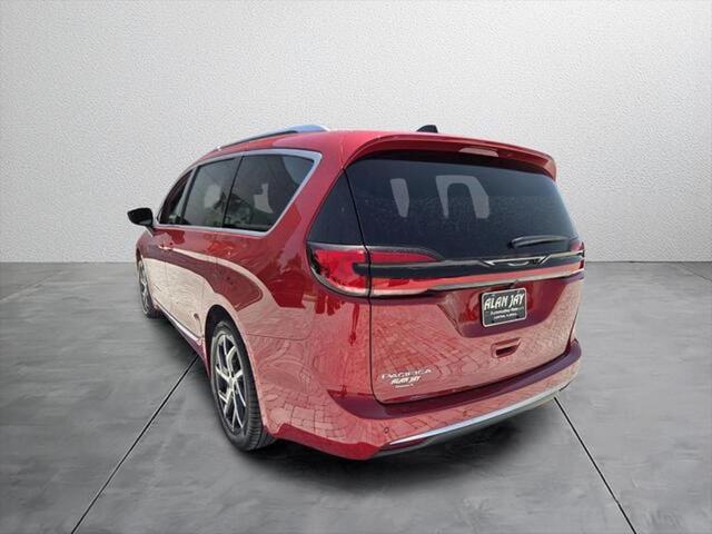 2027 Chrysler Pacifica Pinnacle