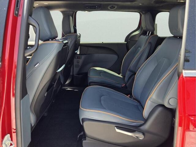 2027 Chrysler Pacifica Pinnacle