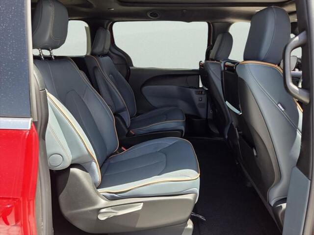 2027 Chrysler Pacifica Pinnacle