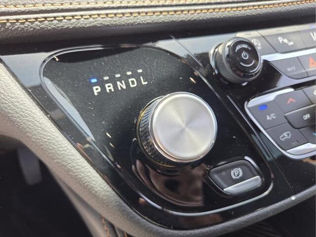 2027 Chrysler Pacifica Pinnacle