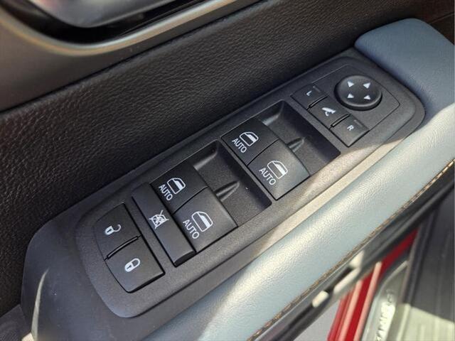 2027 Chrysler Pacifica Pinnacle