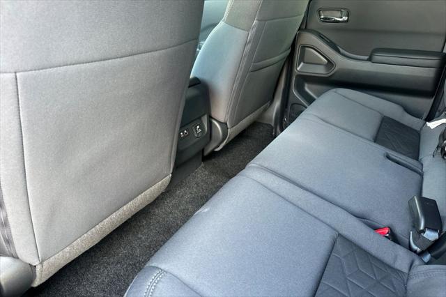 2026 Nissan Frontier Crew Cab SV 4x2
