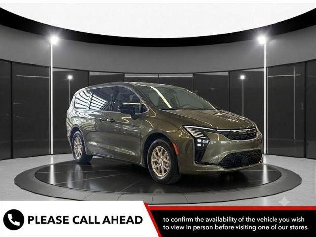 2027 Chrysler Pacifica PACIFICA SELECT