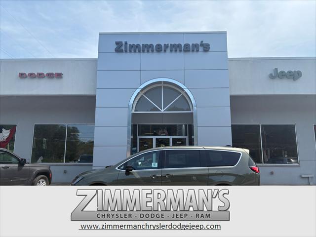 2027 Chrysler Pacifica Select for sale in Sunbury, PA