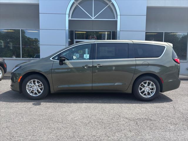 2027 Chrysler Pacifica PACIFICA SELECT
