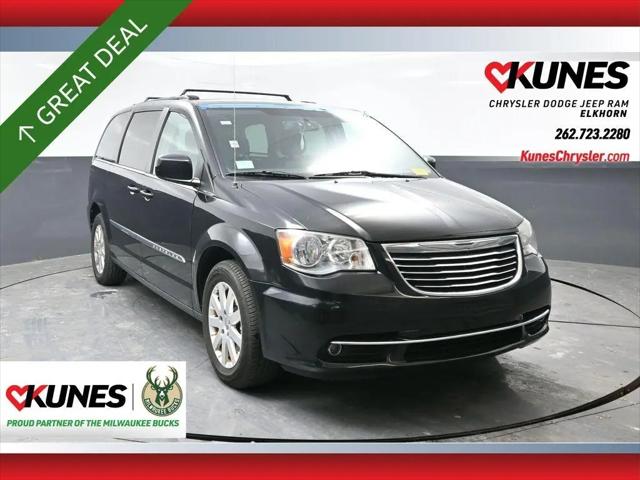 2016 Chrysler Town & Country Touring for sale in Elkhorn, WI