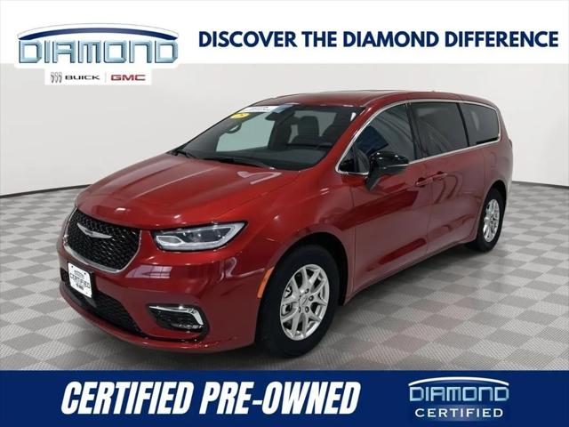 2025 Chrysler Pacifica Select for sale in Alexandria, MN
