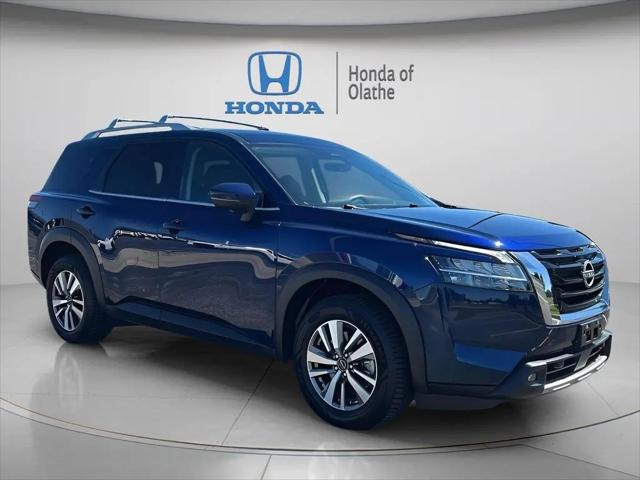 2023 Nissan Pathfinder SL 4WD for sale in Olathe, KS