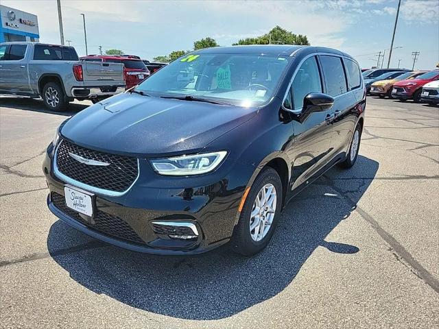 2024 Chrysler Pacifica Touring L for sale in Viroqua, WI