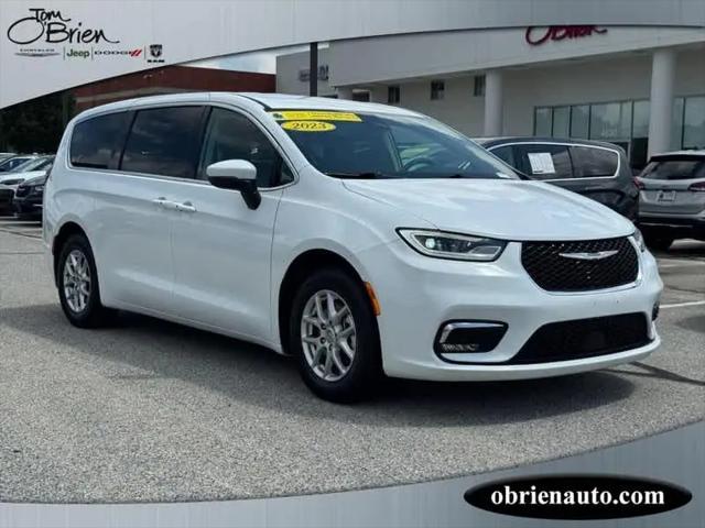 2023 Chrysler Pacifica Touring L for sale in Indianapolis, IN
