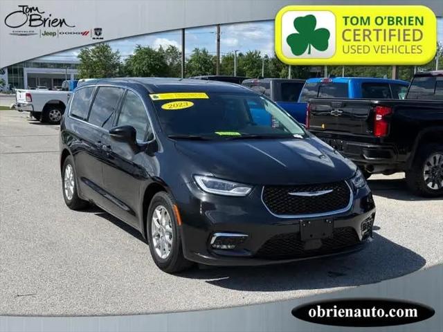 2023 Chrysler Pacifica Touring L for sale in Indianapolis, IN