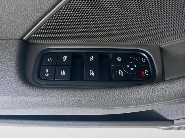 2023 Porsche Panamera 4 Platinum Edition