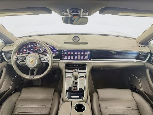 2023 Porsche Panamera 4 Platinum Edition