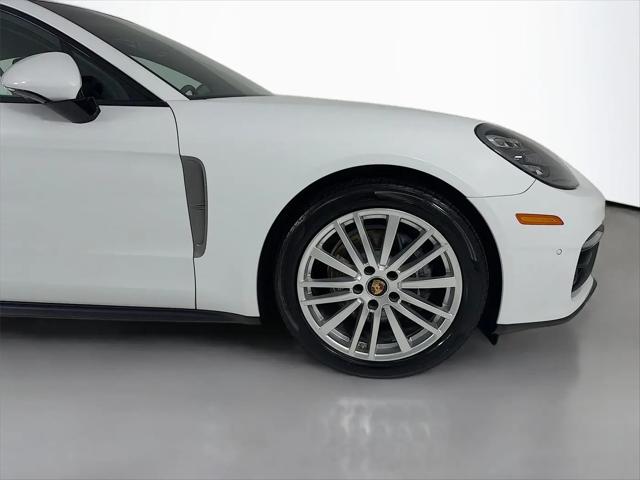 2023 Porsche Panamera 4 Platinum Edition