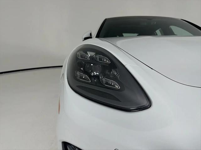 2023 Porsche Panamera 4 Platinum Edition