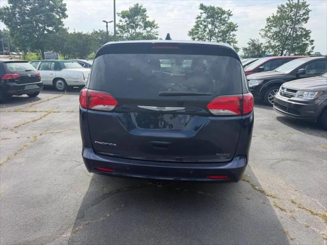 2018 Chrysler Pacifica LX