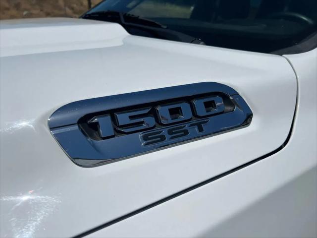 2025 Ram 1500 Big Horn Crew Cab 4x4 57 Box