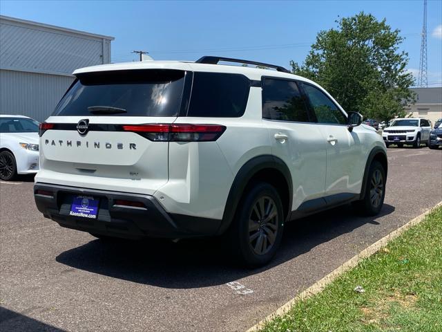 2023 Nissan Pathfinder SV FWD