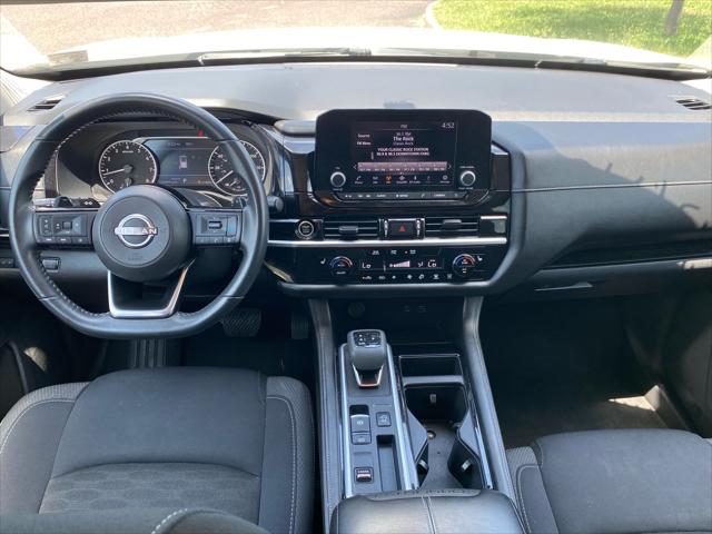 2023 Nissan Pathfinder SV FWD