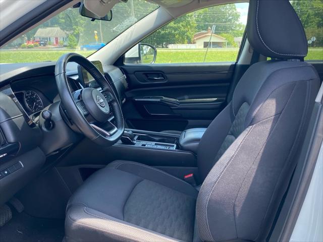 2023 Nissan Pathfinder SV FWD
