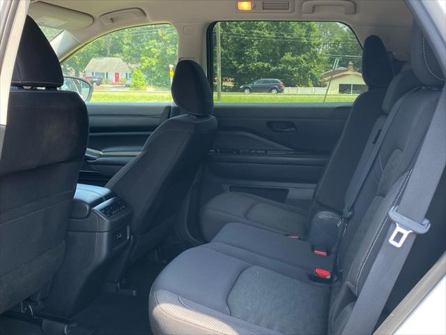 2023 Nissan Pathfinder SV FWD