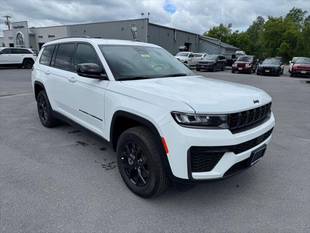 2026 Jeep Grand Cherokee L GRAND CHEROKEE L LAREDO ALTITUDE 4X4
