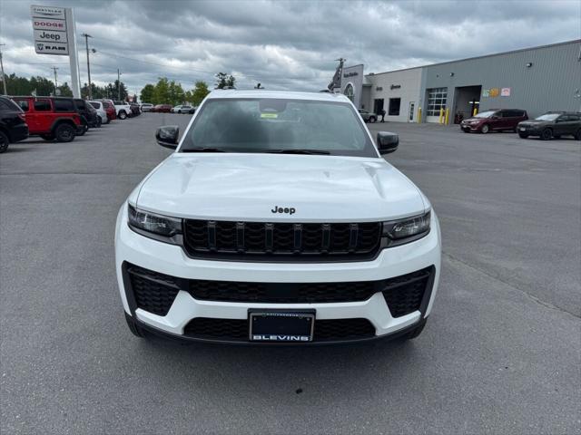 2026 Jeep Grand Cherokee L GRAND CHEROKEE L LAREDO ALTITUDE 4X4