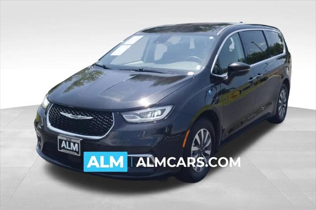 2023 Chrysler Pacifica Hybrid Touring L for sale in Lumberton, NC