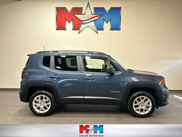 2023 Jeep Renegade Latitude 4x4 2023 Jeep Renegade Latitude 4x4