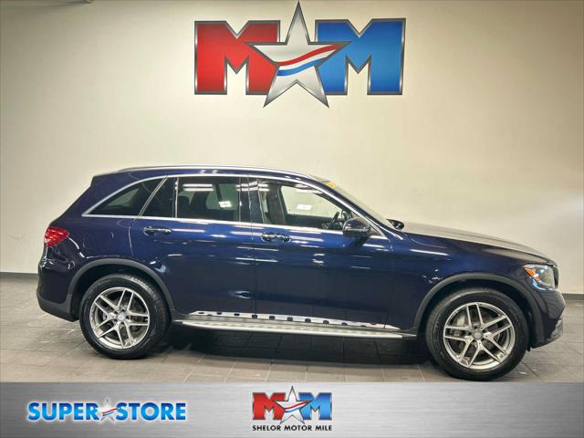 2016 Mercedes-Benz GLC 300 4MATIC 2016 Mercedes-Benz GLC 300 4MATIC