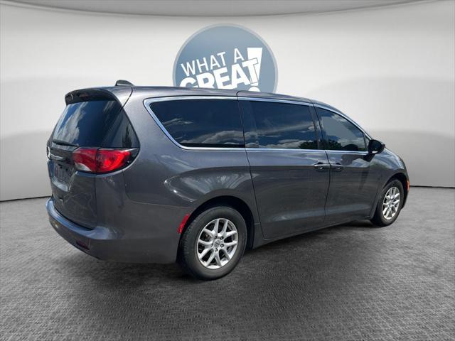 2023 Chrysler Voyager LX 2023 Chrysler Voyager LX