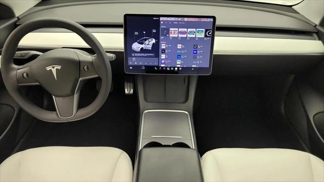 2021 Tesla Model 3 Standard Range Plus Rear-Wheel Drive