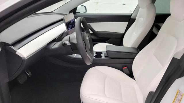 2021 Tesla Model 3 Standard Range Plus Rear-Wheel Drive
