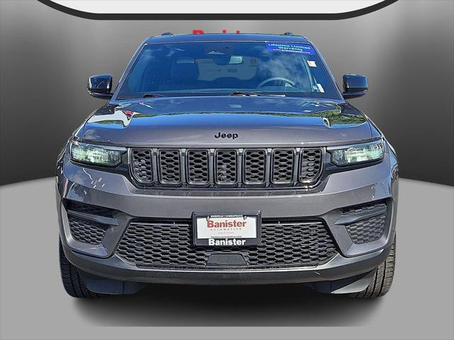 2023 Jeep Grand Cherokee Altitude 4x4 2023 Jeep Grand Cherokee Altitude 4x4