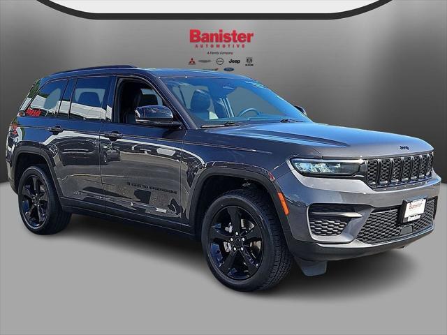 2023 Jeep Grand Cherokee Altitude 4x4 2023 Jeep Grand Cherokee Altitude 4x4