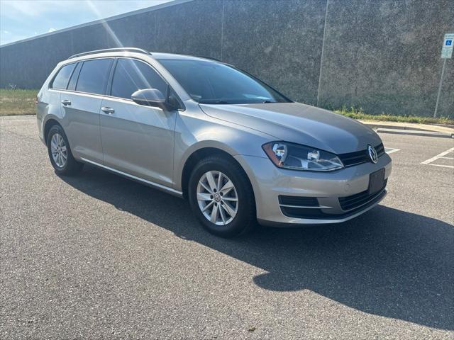2016 Volkswagen Golf SportWagen TSI S 4-Door 2016 Volkswagen Golf SportWagen TSI S 4-Door