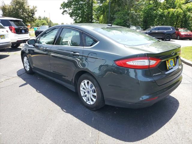 2015 Ford Fusion S
