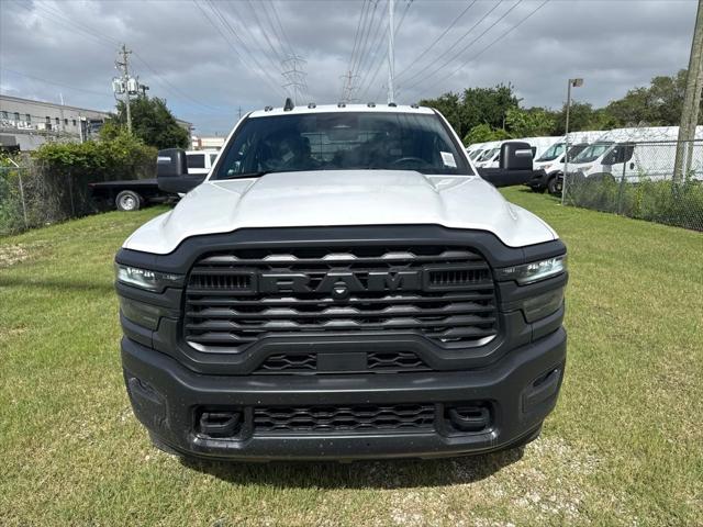 2026 RAM 3500 Chassis RAM 3500 TRADESMAN CREW CAB CHASSIS 4X4 60 CA