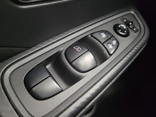 2021 Nissan Versa SV Xtronic CVT
