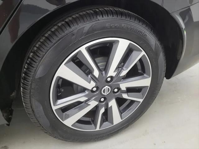 2021 Nissan Versa SV Xtronic CVT