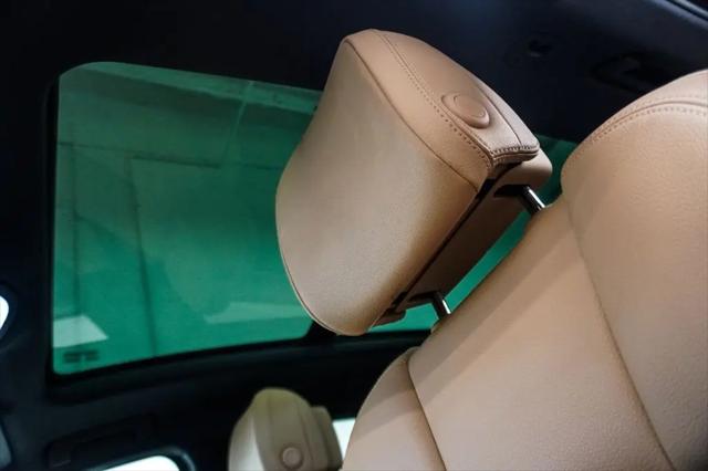 2021 Porsche Macan Macan