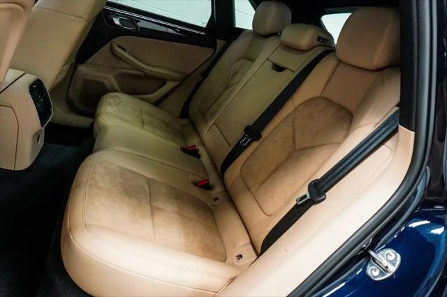 2021 Porsche Macan Macan