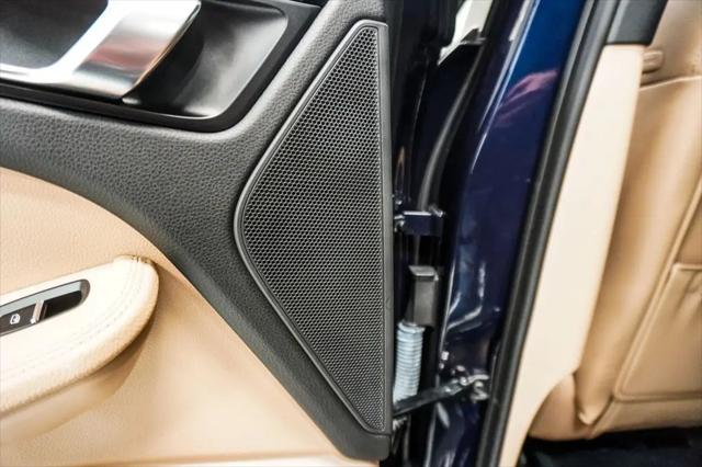 2021 Porsche Macan Macan
