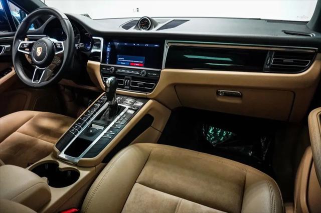 2021 Porsche Macan Macan